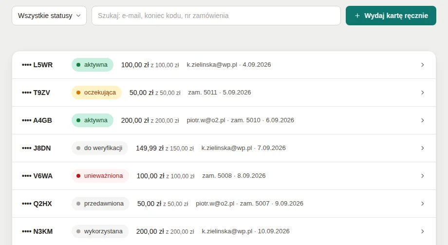 Karty w jednej liście. Status, saldo, odbiorca i zamówienie, z wyszukiwarką i filtrem statusu.